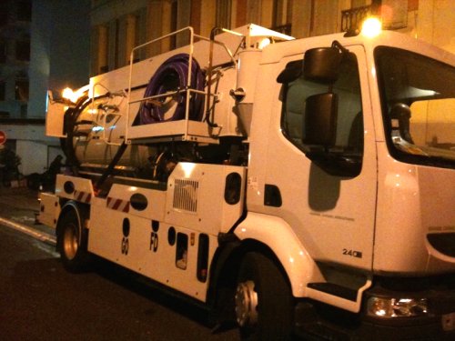 camion pompe debouchage Paris 15